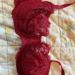 Lace red bra - 38D